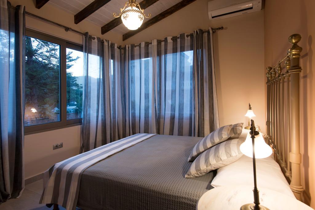 Rea'S Sea House Villa Kato Galatas ภายนอก รูปภาพ